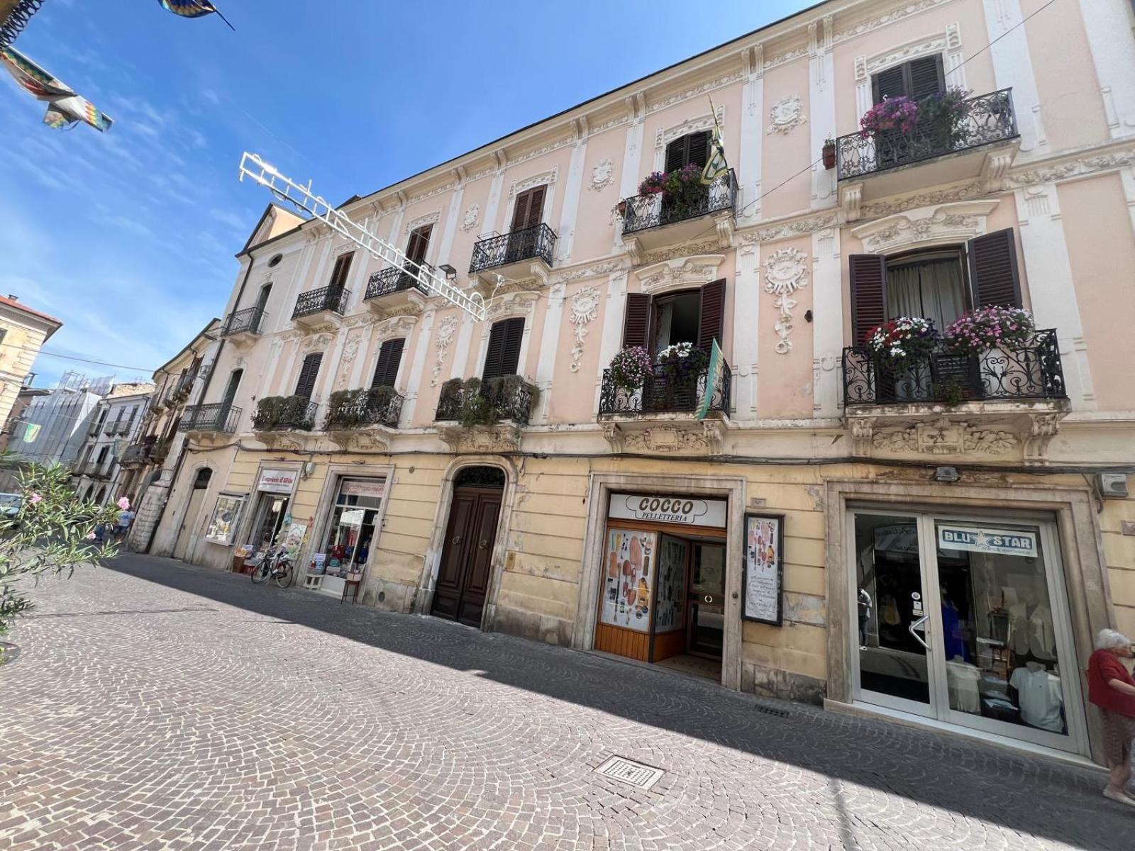 Appartamento Eleonora Sulmona Exteriör bild